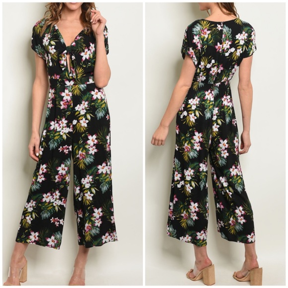 BLACK FLORAL JUMPSUIT - Picture 1 of 3